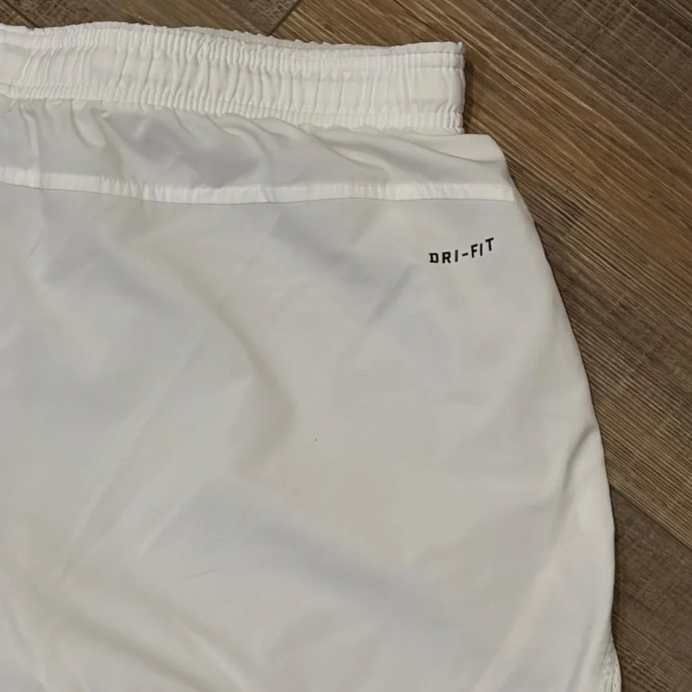 Nike white running shorts running athletic 28